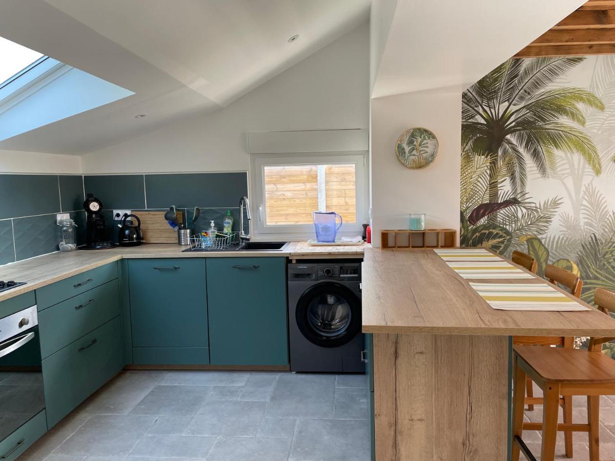 Charmante Maison A Deux Pas De La Mer Gouville-sur-Mer Exteriör bild