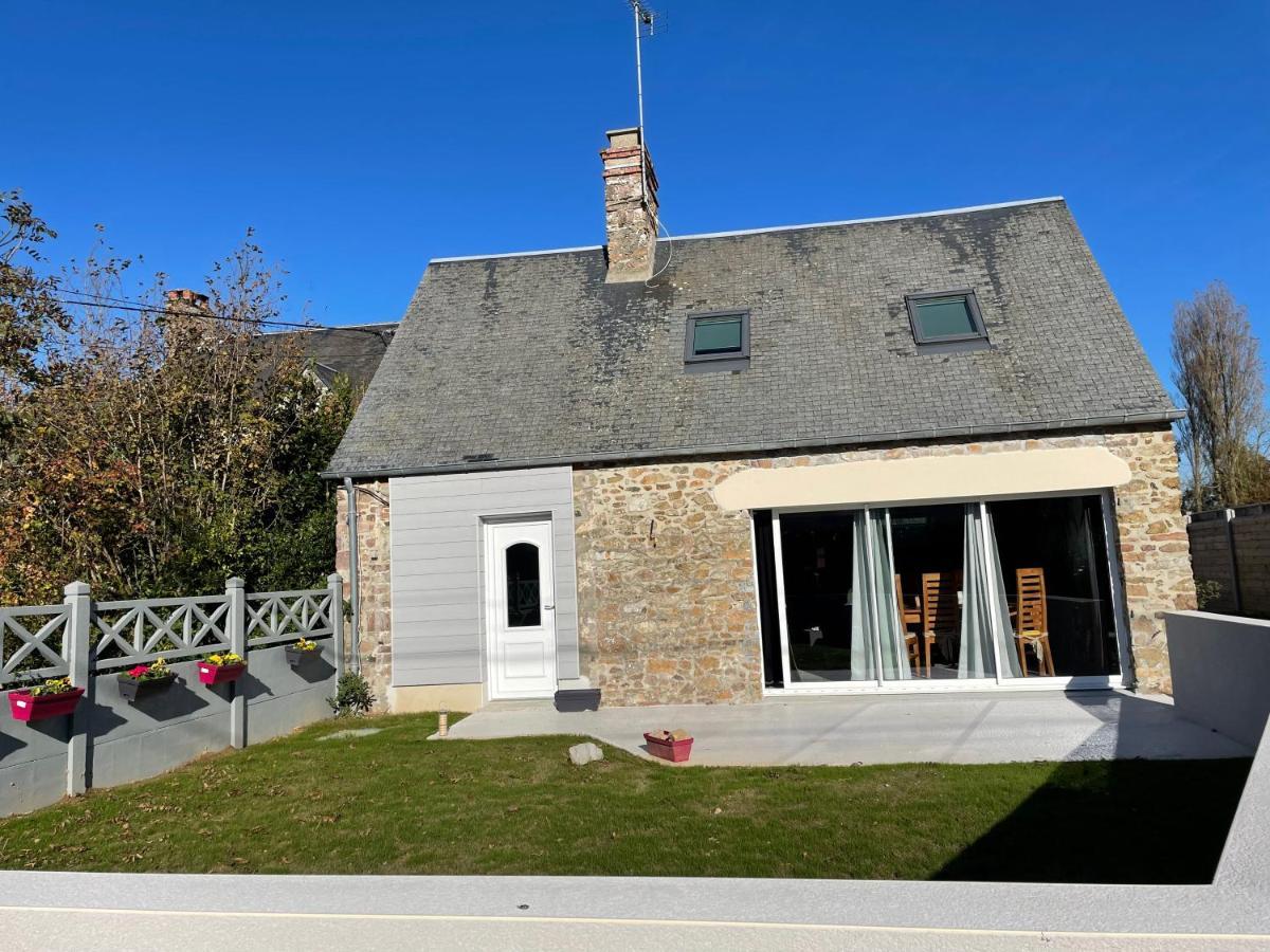 Charmante Maison A Deux Pas De La Mer Gouville-sur-Mer Exteriör bild
